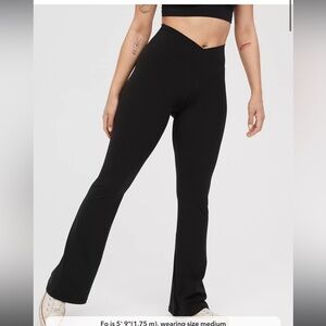 Aerie super flare high rise crossover leggings black S